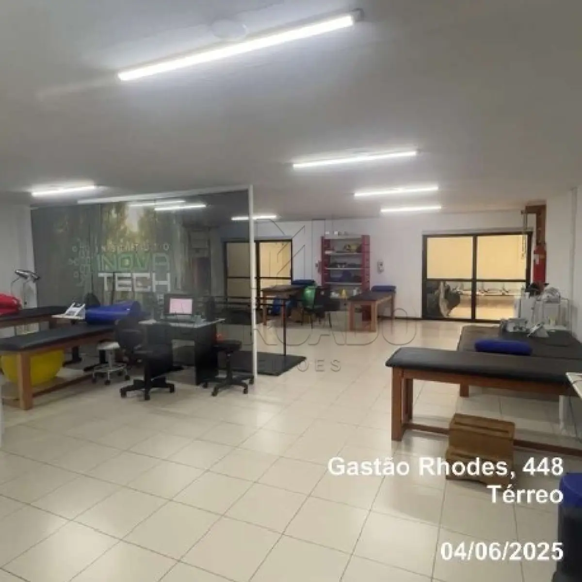 LOTE 001 - Prédio com sete pavimentos na Rua Gastão Rhode, nº 448, cidade de Porto Alegre/RS