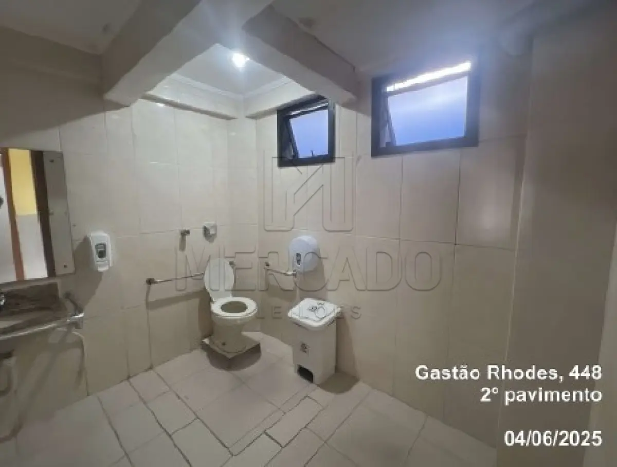 LOTE 001 - Prédio com sete pavimentos na Rua Gastão Rhode, nº 448, cidade de Porto Alegre/RS