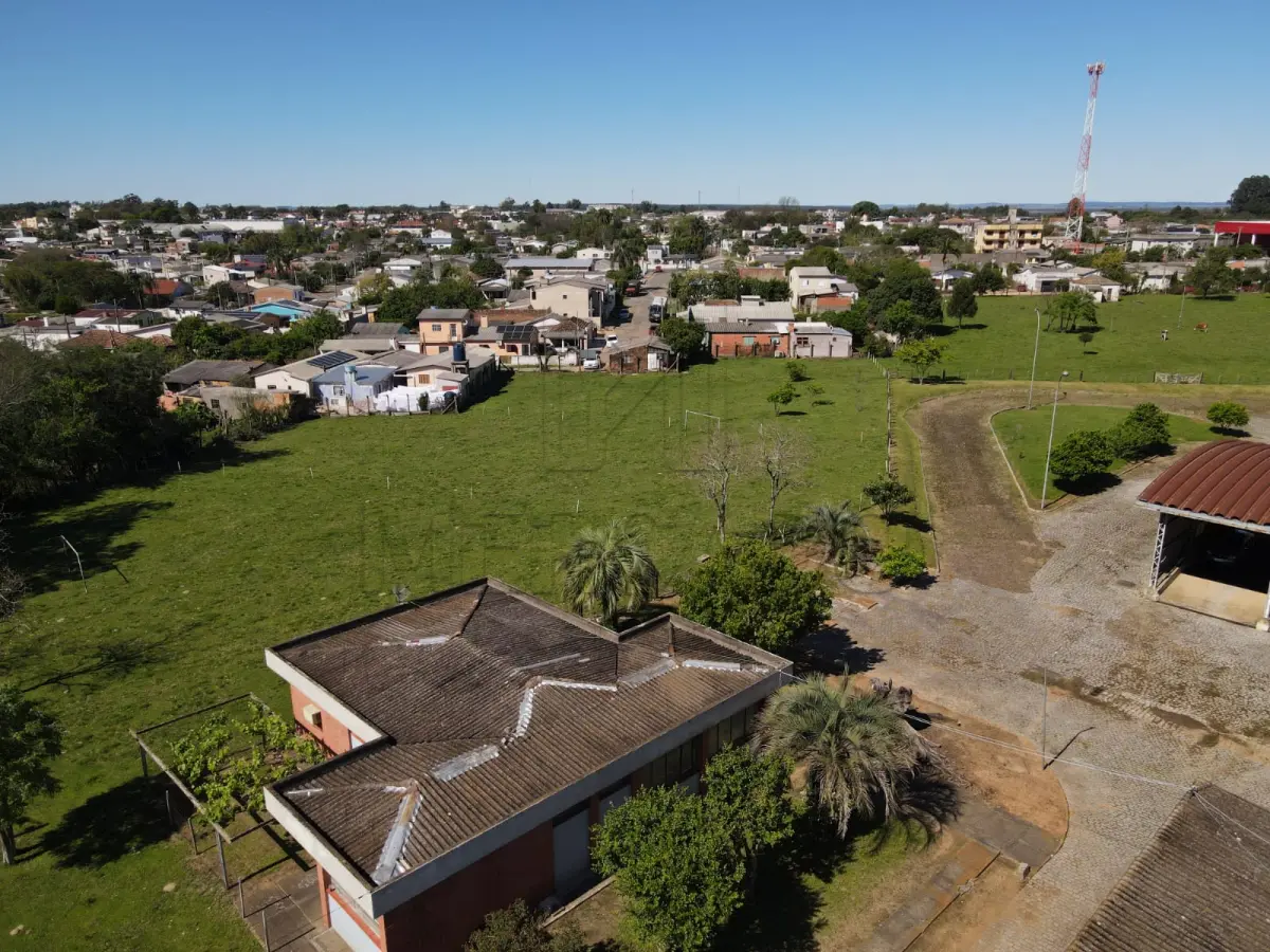 LOTE 001 - Imóvel rural denominado Unidade São Gabriel I, localizado no Município de São Gabriel/RS, com área total de 19.365,52 m², composto pelo conjunto das matrículas nº 879, 880, 881, 882, 883, 1.168, 1.375, 1.752, 1.829, 3.188, 3.189, 3.568, 3.992 e 10.851, todas do CRI de São Gabriel, RS. A descrição completa do imóvel, incluindo suas benfeitorias e demais características, consta do laudo de avaliação (disponível na aba "documentos)