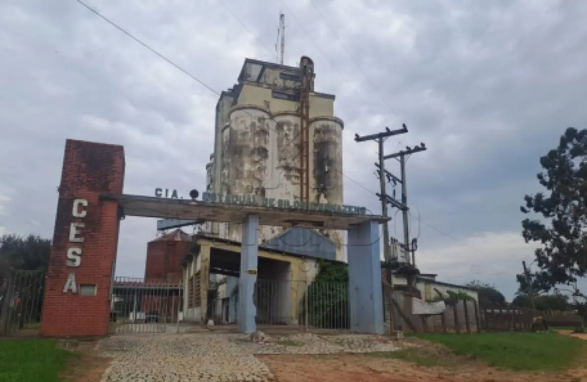 LOTE 001 - Imóvel rural denominado Unidade São Gabriel I, localizado no Município de São Gabriel/RS, com área total de 19.365,52 m², composto pelo conjunto das matrículas nº 879, 880, 881, 882, 883, 1.168, 1.375, 1.752, 1.829, 3.188, 3.189, 3.568, 3.992 e 10.851, todas do CRI de São Gabriel, RS. A descrição completa do imóvel, incluindo suas benfeitorias e demais características, consta do laudo de avaliação (disponível na aba "documentos)