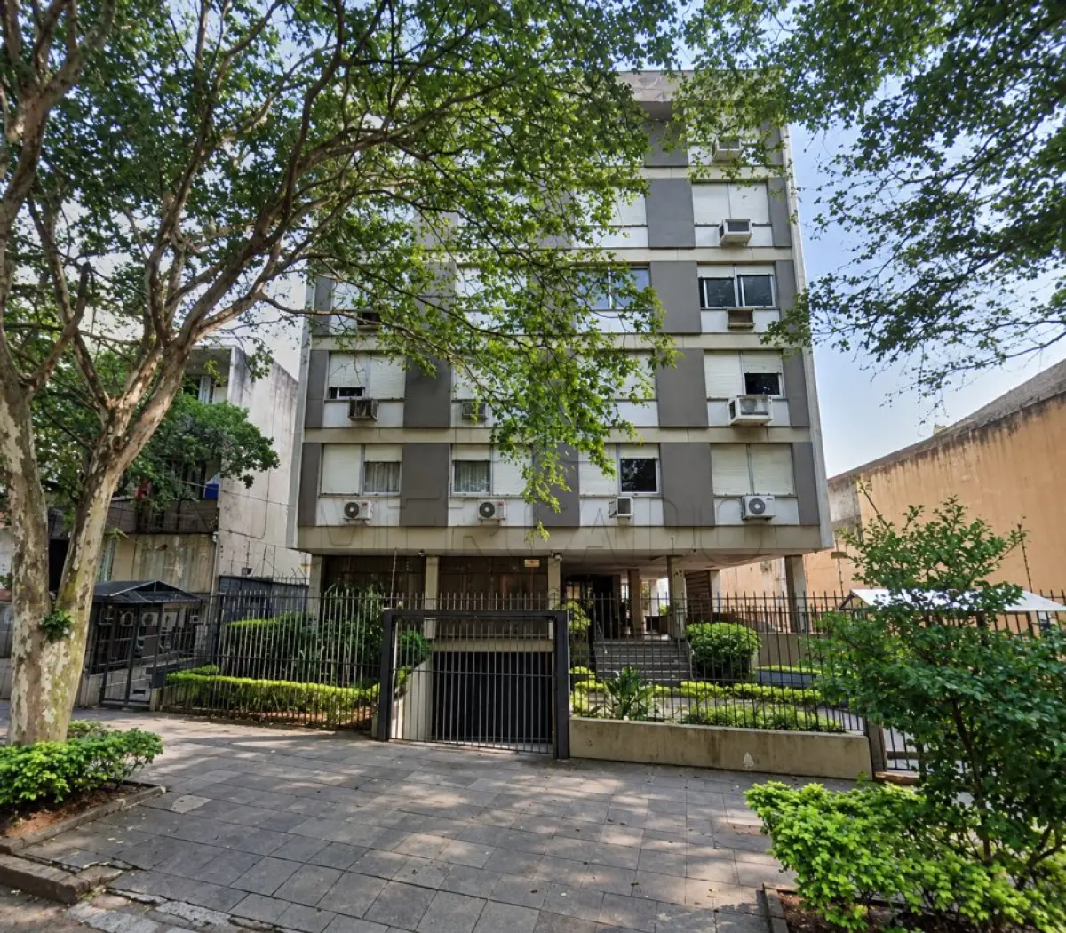 O APARTAMENTO Nº 601 DO EDIFÍICIO VALENÇA, LOCALIZADO NA RUA ANDRÉ PUENTES,...