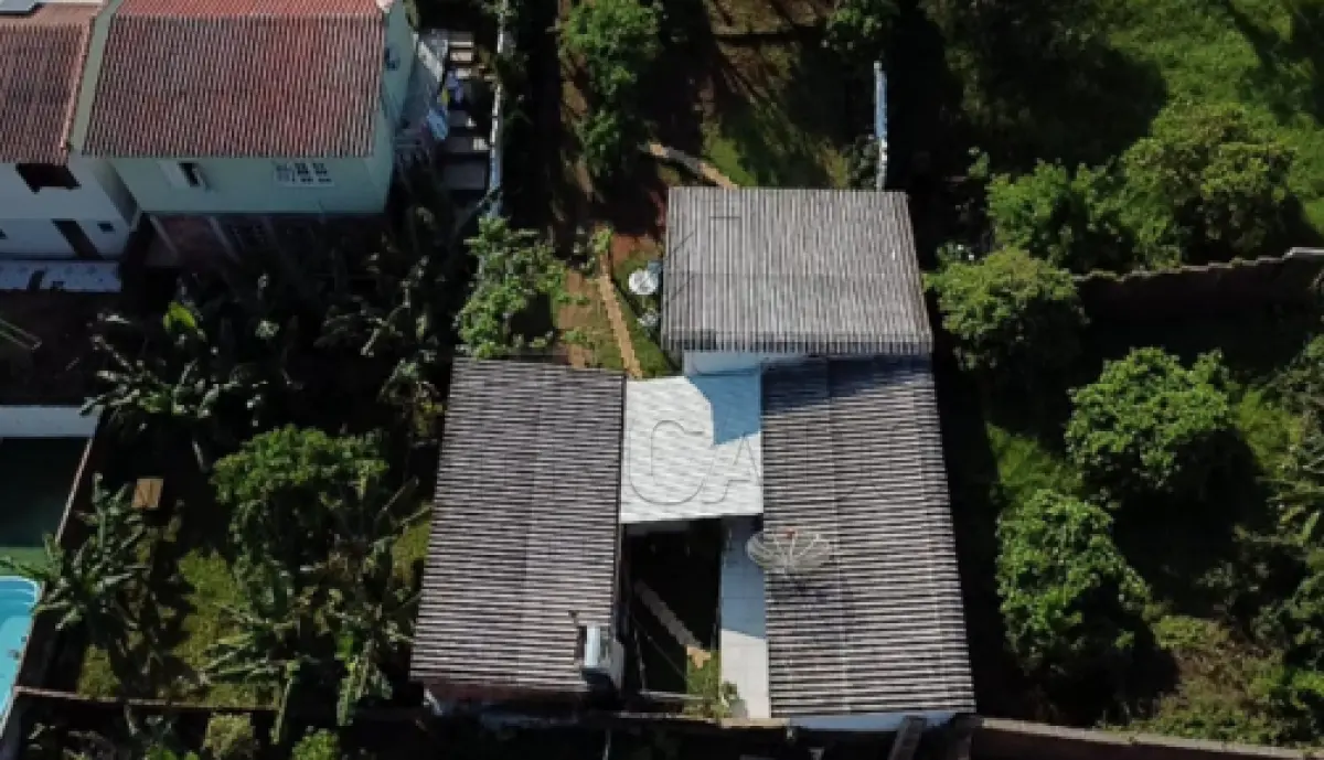 LOTE 001 - IMÓVEL URBANO composto por um terreno com área de 359,87m², localizado na Rua Aníbal Loureiro, bairro Fialho, cidade de Cachoeira do Sul/RS. Inscrito sob a matrícula nº 27.478 do CRI de Cachoeira do Sul.