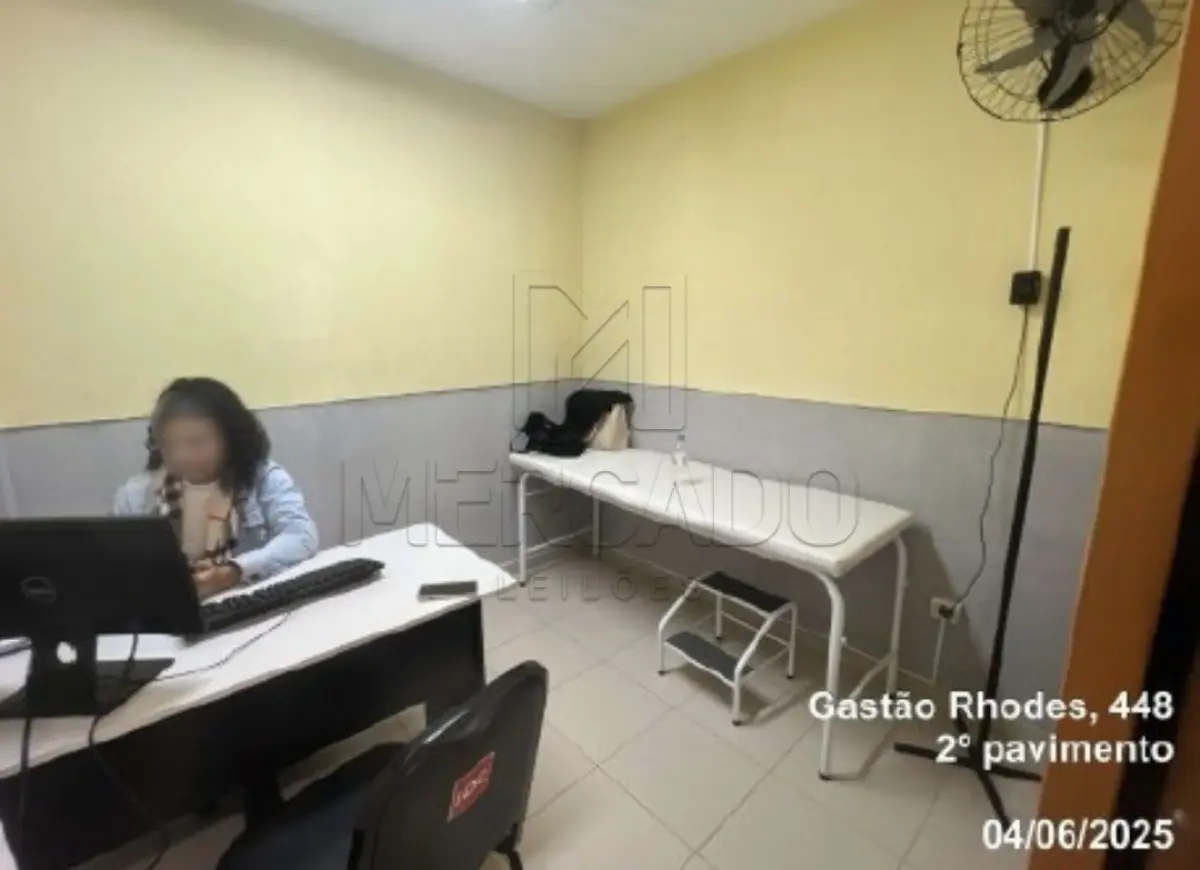 LOTE 001 - Prédio com sete pavimentos na Rua Gastão Rhode, nº 448, cidade de Porto Alegre/RS