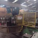 UMA MÁQUINA INJETORA ROTATIVA - MARCA PRESMA PLASTIMÁQUINA; 100BAR; 10 ESTAÇÕES. MATRÍCULA 302/80; ANO 1980; MODELO– H; 220VOLTS