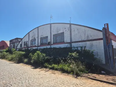 LOTE 001 - Terreno com aproximadamente 4.836m² de área construída em Restinga Seca/RS. Inscrito sob a matrícula nº 129 do CRI de Restinga Seca