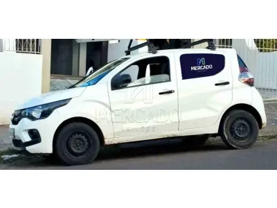 LOTE 001 - UM VEÍCULO FIAT/MOBI EASY, cor branca, ano/modelo 2016/2017, placas IXP4795