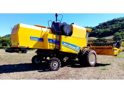 LOTE 001 - 01(uma) colheitadeira, marca New Holland, modelo TC 4.90, n.º de série 47CSSS00318, n.º de chassi HCCYTC49AMCL10037, potência 207 vc, ano 2021, cor amarela; e 01 (uma) plataforma, modelo PL 20, n.º de série 9F722000261, n.º de chassi HCCB20FNCMCL21399 20 pés, ano 2021, cor amarela.
