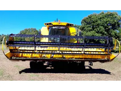 LOTE 001 - 01(uma) colheitadeira, marca New Holland, modelo TC 4.90, n.º de série 47CSSS00318, n.º de chassi HCCYTC49AMCL10037, potência 207 vc, ano 2021, cor amarela; e 01 (uma) plataforma, modelo PL 20, n.º de série 9F722000261, n.º de chassi HCCB20FNCMCL21399 20 pés, ano 2021, cor amarela.