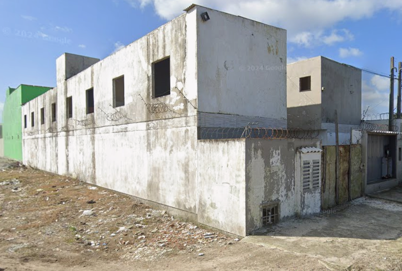 Imagem do imóvel Um Prédio De Alvenaria, Dividido Em 16 Unidades Habitacionais, E Seus Respectivo Terreno, Lozalizado Na Rua Guilherme Echenique, Nº 300, Cidade De Pelotas/rs. Inscrito Sob A Matrícula Nº 56.085 Do Cri